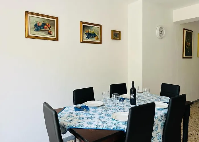 Apartment In Villa Under Grand Palm Tree & Garden * Porto Alabe
